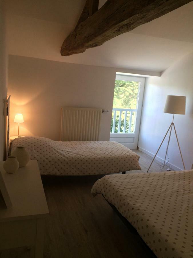Le Petit Monty Gite Cote Etang Saint-Malo-du-Bois エクステリア 写真